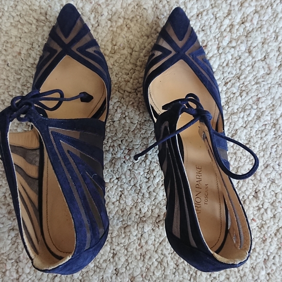 Marion Parke Lita navy blue suede and mesh tie closure heels size 7